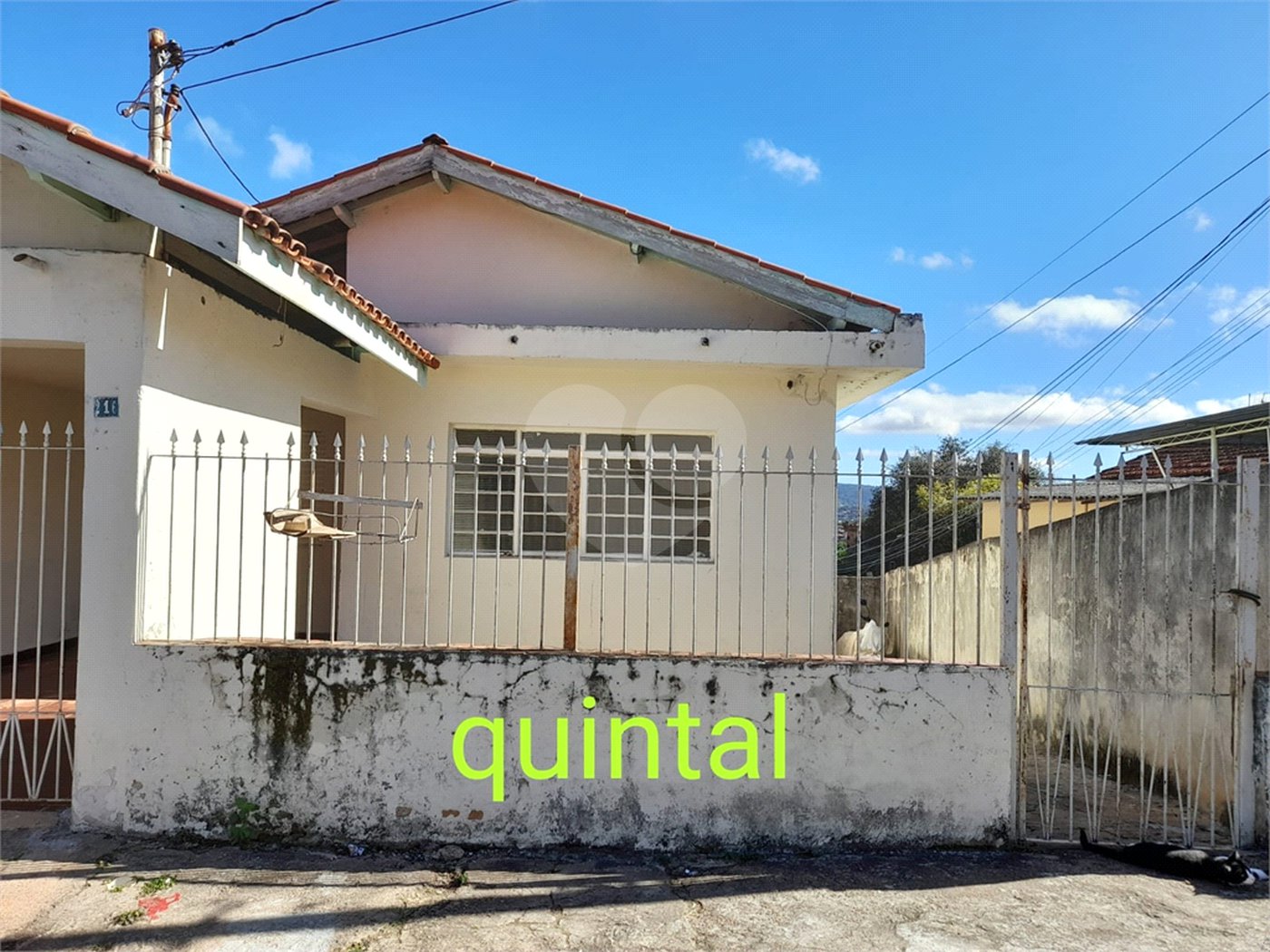 Casa à venda com 4 quartos, sendo 3 suítes, em Jardim Alvinópolis, Atibaia, SP