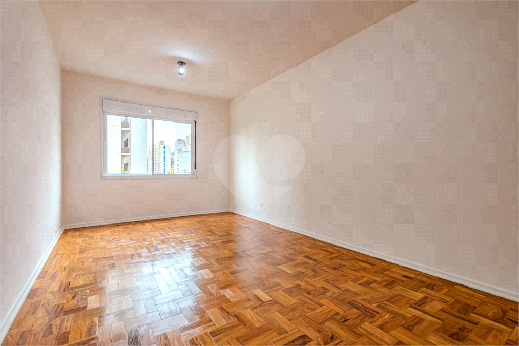 Apartamento à venda com 3 quartos, sendo 1 suíte, em Pinheiros, São Paulo, SP