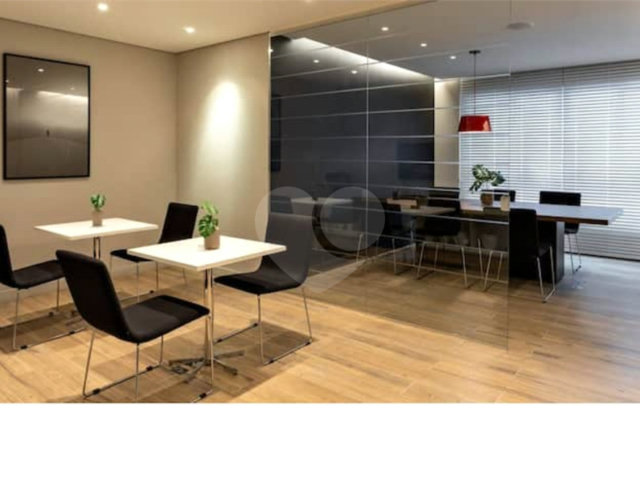 Kitnet à venda com 1 quarto no Centro, São Paulo, SP