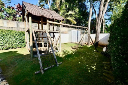 Casa à venda com 3 quartos, sendo 1 suíte, no condomínio Residencial Rio Preto Village, Atibaia - SP