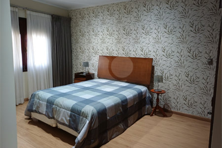 Sobrado à venda com 5 quartos, sendo 3 suítes, em Jardim Franca, São Paulo, SP