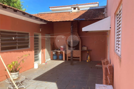 Vende-se excelente casa próxima ao Centro