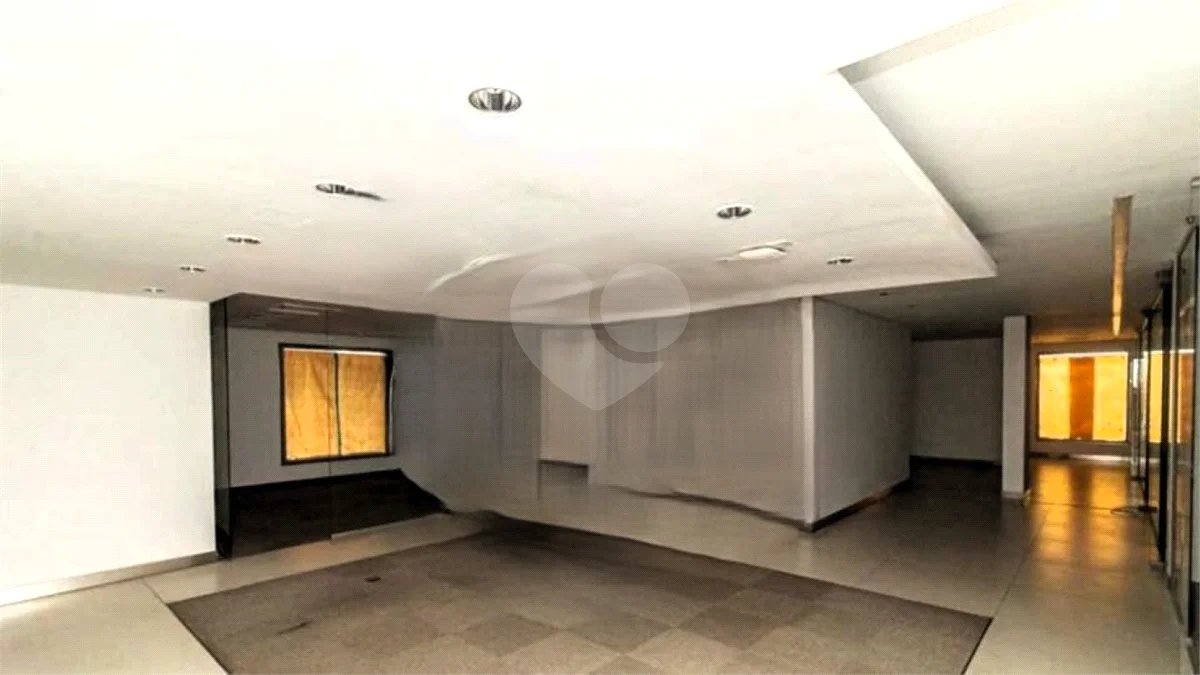 PRÉDIO MONOUSUÁRIO - LOJA CORPORATIVA DE ALTO PADRÃO - BORBA GATO