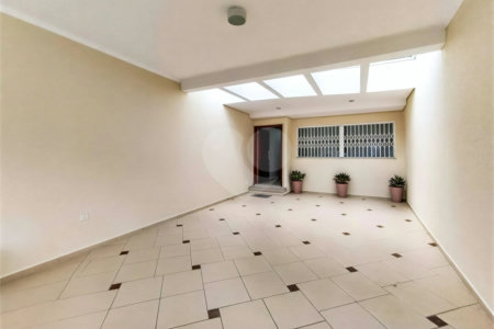 Sobrado à venda com 3 suítes em Vila Euclides, São Bernardo do Campo, SP