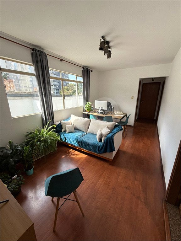 Apartamento à venda com 2 quartos, sendo 1 suíte,  em Vila Madalena, São Paulo, SP
