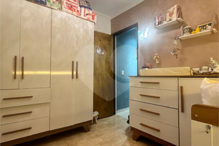 Casa em condomínio à venda com 2 quartos em Vila Araguaia, São Paulo, SP