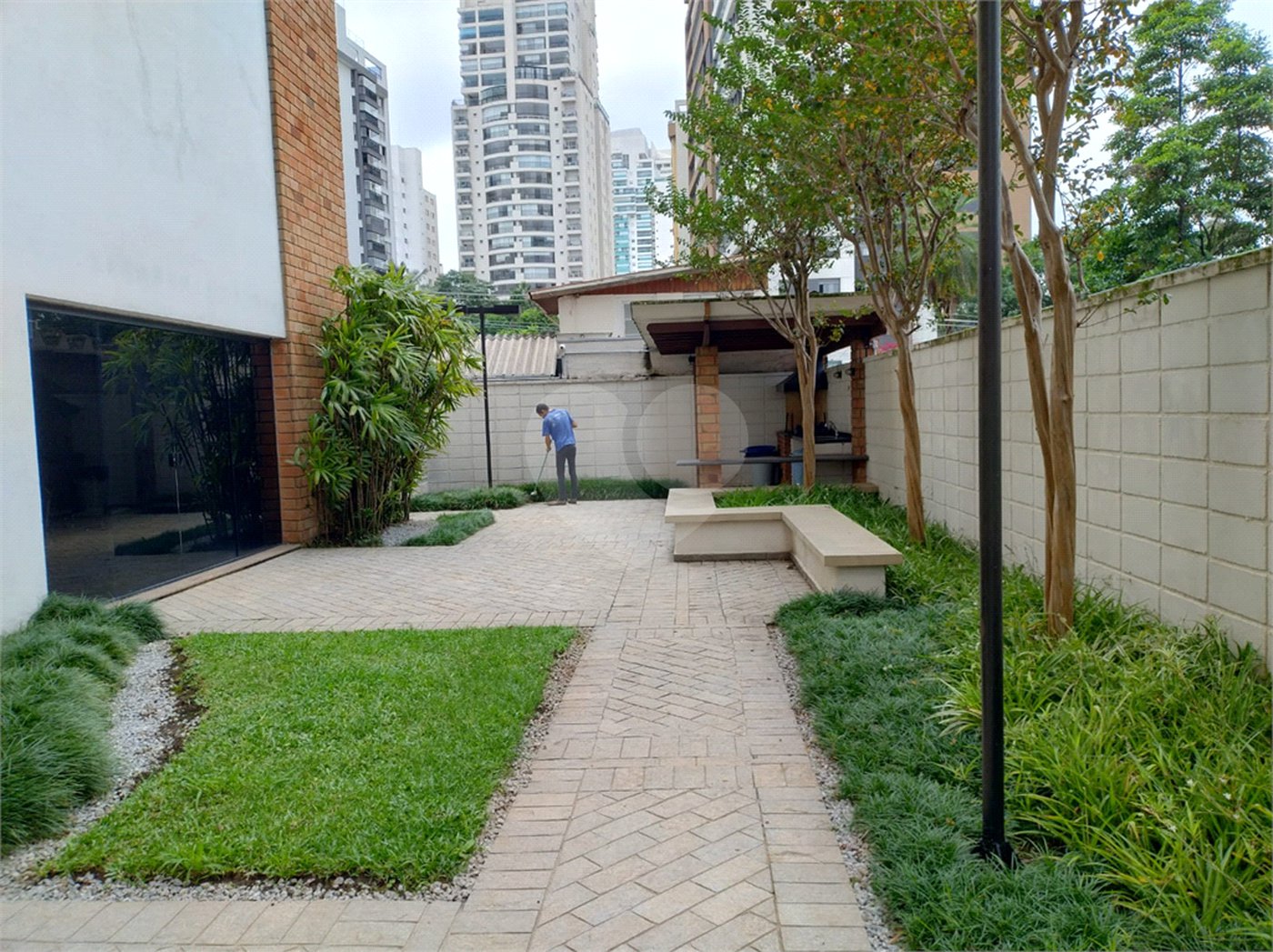 Apartamento para alugar com 3 suítes em Campo Belo, São Paulo, SP