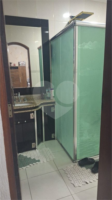 Sobrado à venda ou para alugar com 4 suítes em Sitio Paredão, Ferraz de Vasconcelos, SP