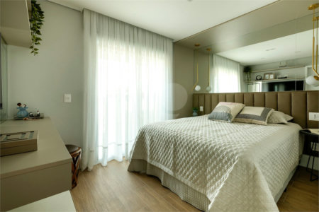 Apartamento à venda com 3 quartos, sendo 1 suíte,  em Vila Anastácio, São Paulo, SP