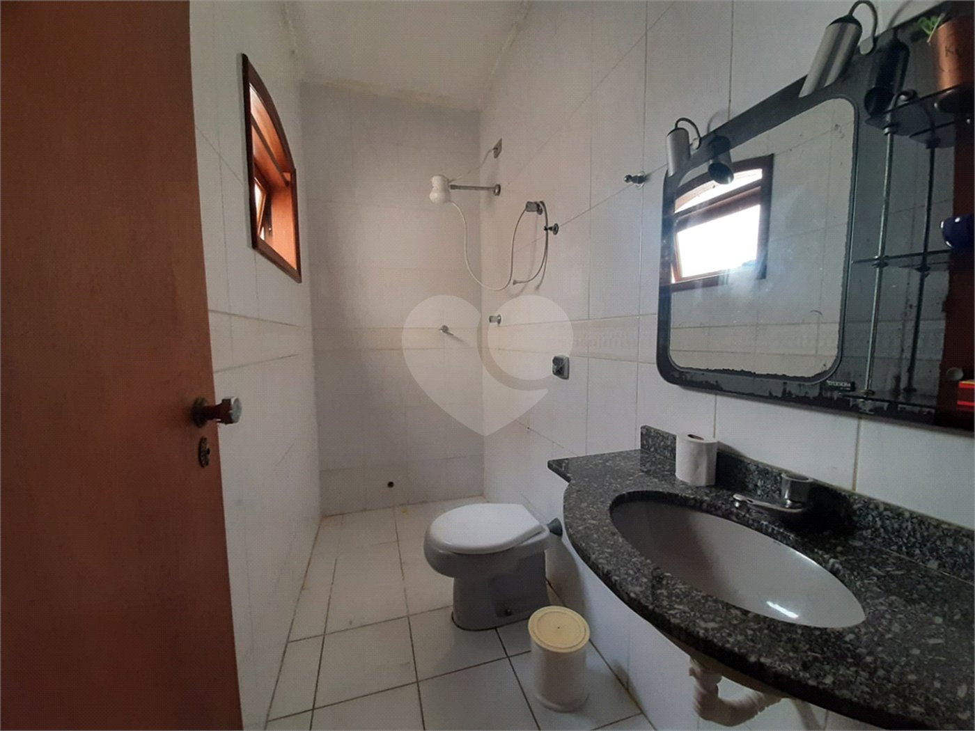Casa à venda com 3 quartos, sendo 1 suíte, no condomínio Cantareira Park, São Paulo - SP