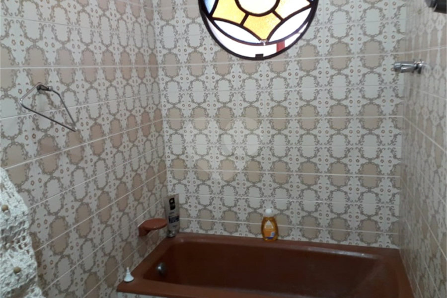 Casa à venda com 4 quartos, sendo 1 suíte, em Santana, São Paulo, SP