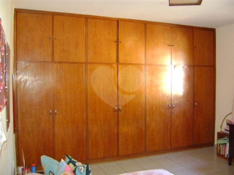 Sobrado à venda com 4 quartos, sendo 2 suítes, em Santo Amaro, São Paulo, SP