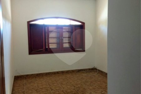 Sobrado à venda com 5 quartos, sendo 1 suíte, em Vila Esperia Ou Giglio, Atibaia, SP