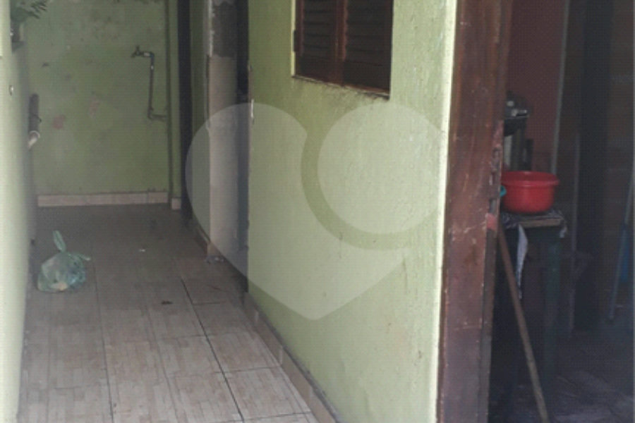 Sobrado à venda com 4 quartos, sendo 1 suíte, em Vila Nova Cachoeirinha, São Paulo, SP