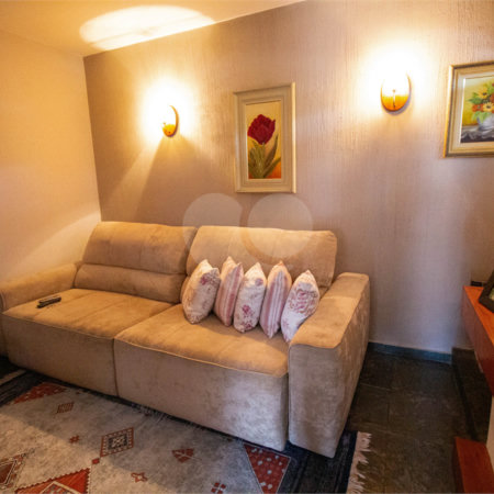 Casa à venda com 3 quartos, sendo 1 suíte,  em Jardim Bandeirantes, São Roque, SP