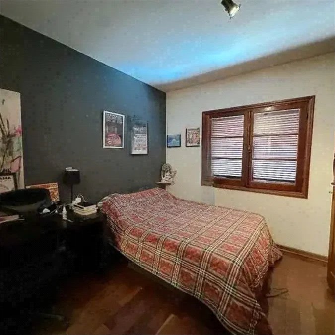 Sobrado à venda com 5 suítes em Vila Romana, São Paulo, SP