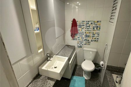 Casa à venda com 3 quartos, sendo 2 suítes, no condomínio Townhouse Village Morumbi, São Paulo - SP