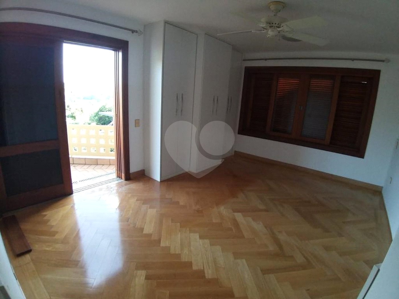 Casa à venda com 3 suítes em Nova Gardênia, Atibaia, SP
