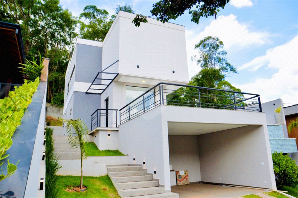 Casa à venda com 3 suítes no condomínio Quintas da Boa Vista, Atibaia - SP