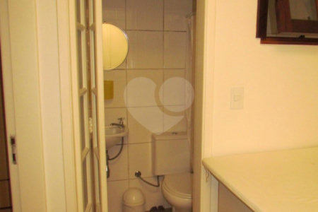 Casa de Vila à venda com 4 quartos, sendo 1 suíte, em Chácara Monte Alegre, São Paulo, SP