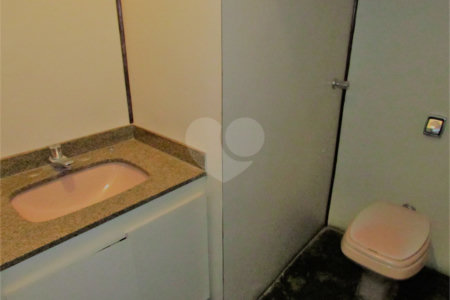Casa à venda com 3 quartos, sendo 1 suíte, em Santo Amaro, São Paulo, SP