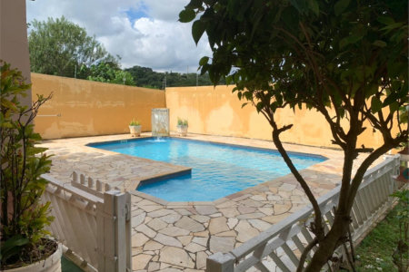 Casa ampla à venda no Vale das Flores em Atibaia