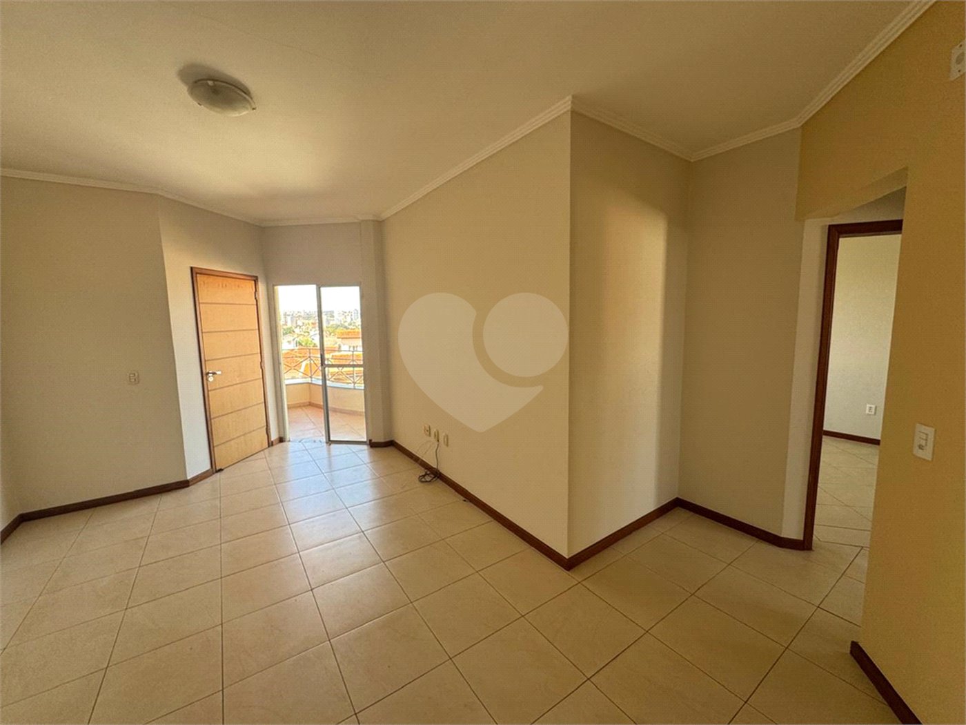 Apartamento de 2 Dormitórios á venda, no Parque Santa Marta em São Carlos.