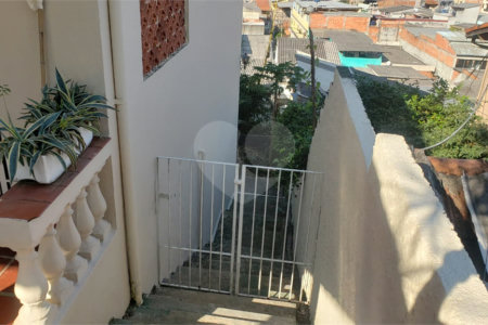 Sobrado à venda com 3 quartos, sendo 1 suíte, em Horto Florestal, São Paulo, SP
