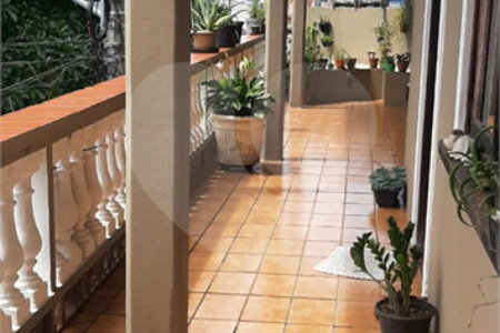 Sobrado à venda com 8 quartos em Jardim São Luís, São Paulo, SP