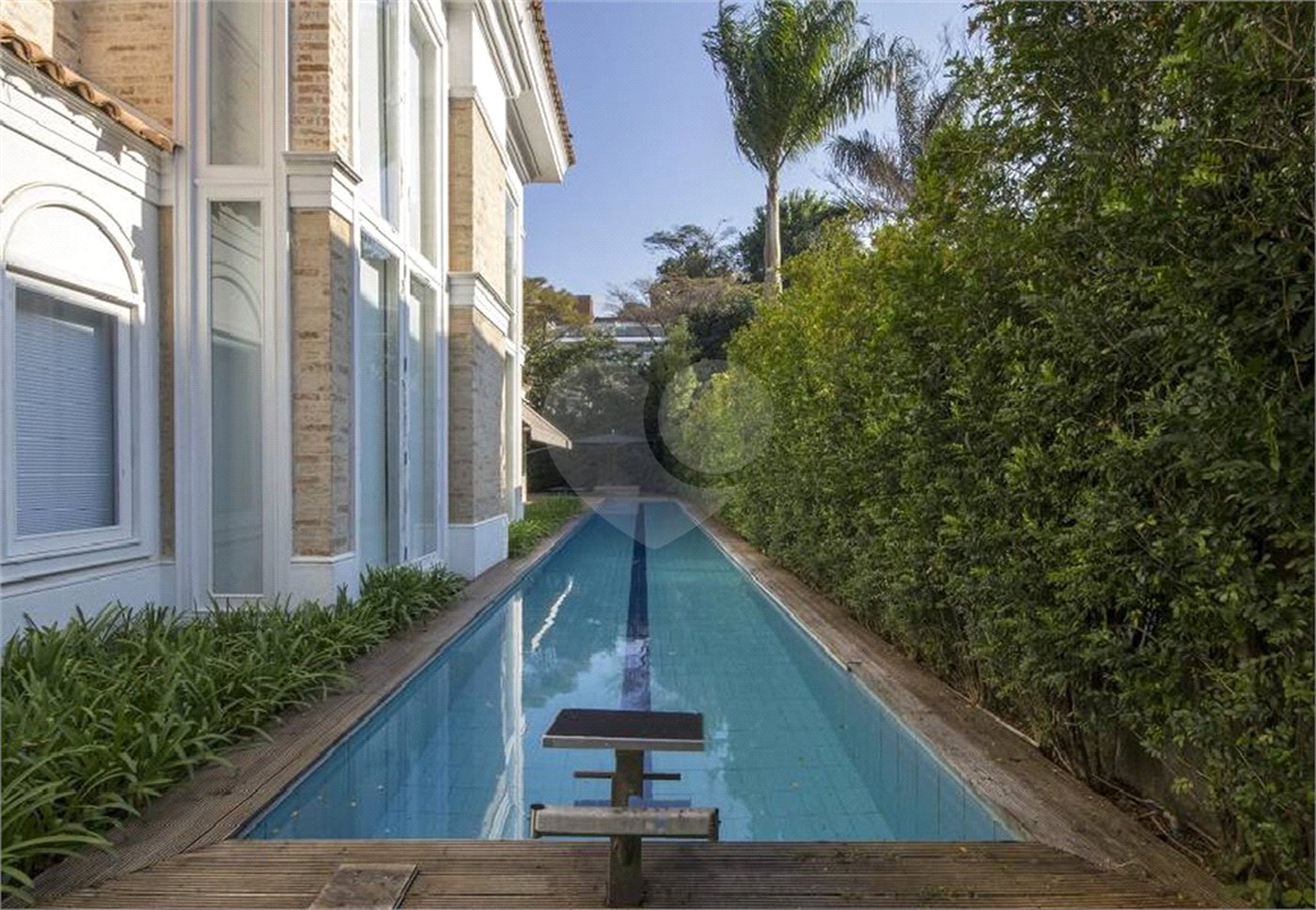 Casa à venda com 5 suítes no condomínio Pignatari, São Paulo - SP