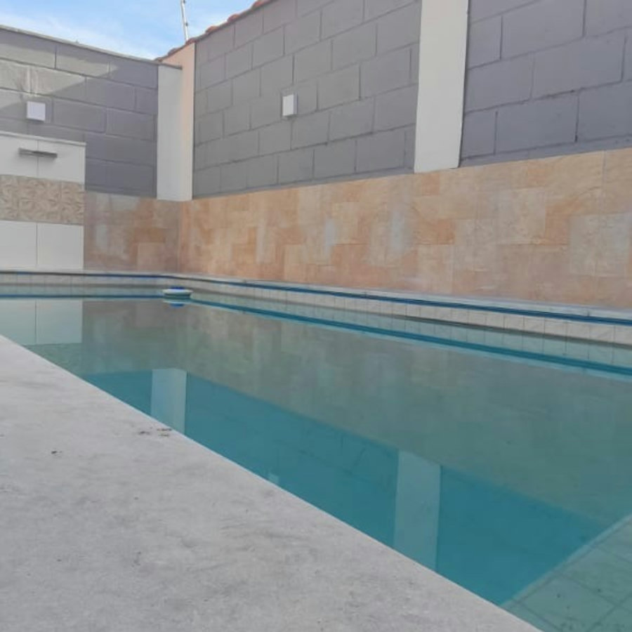Casa à venda com 2 quartos, sendo 1 suíte, em Nova Itanhaém, Itanhaém - SP