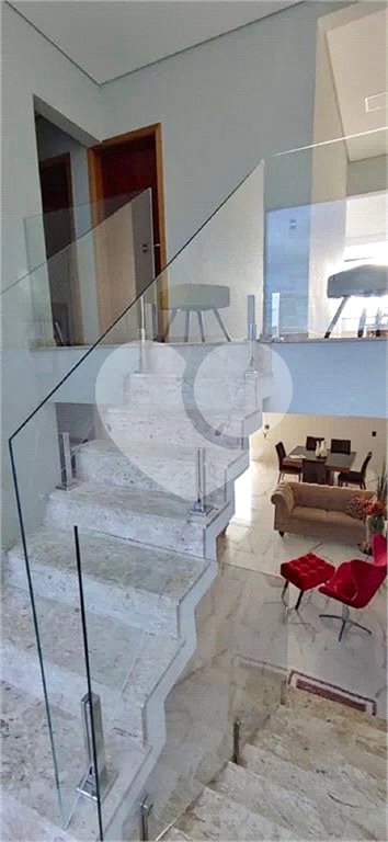 Casa à venda com 4 quartos, sendo 2 suítes, no condomínio Horto Florestal Villagio, Sorocaba - SP