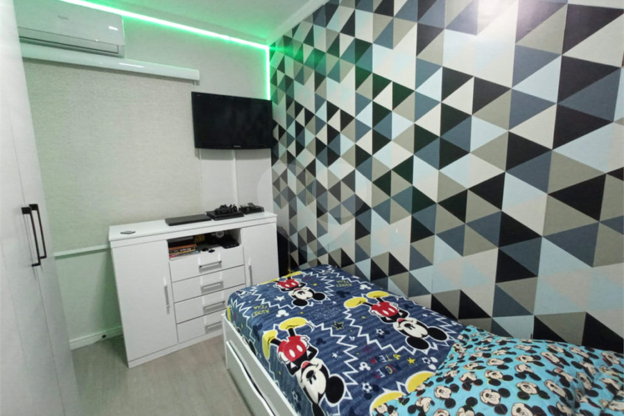 Casa à venda com 3 quartos, sendo 1 suíte, no condomínio Cond Res Paineiras, São Paulo - SP