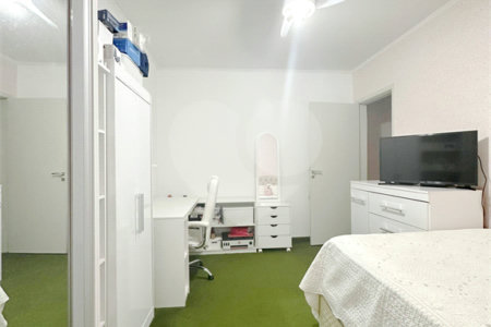 Sobrado à venda com 3 quartos em Vila Paulicéia, São Paulo, SP