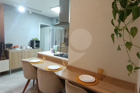 Apartamento à venda com 3 quartos, sendo 1 suíte, em Jardim Flor da Montanha, Guarulhos, SP