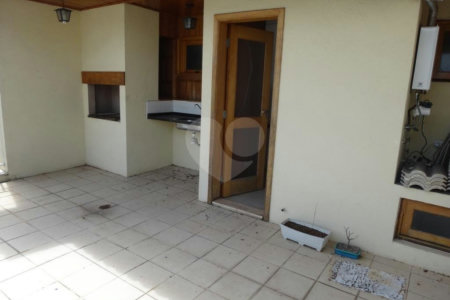 Casa à venda ou para alugar com 4 quartos, sendo 2 suítes, no condomínio Vila Hípica, São Paulo - SP