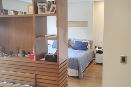 Casa à venda com 5 quartos, sendo 4 suítes, no condomínio Santa Teresa, Jundiaí - SP