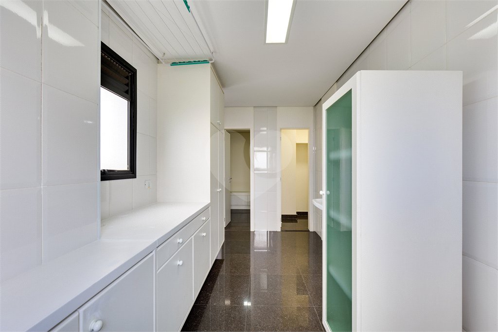 Apartamento para alugar com 4 suítes em Santo Amaro, São Paulo, SP