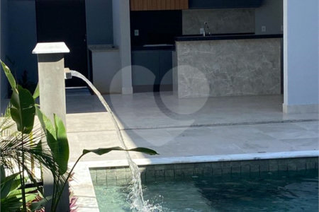 Casa à venda com 3 suítes no condomínio Residencial Maria Dulce, Indaiatuba - SP