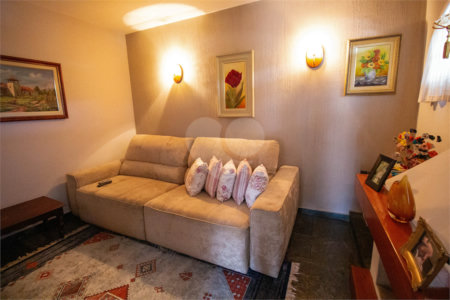Casa à venda com 3 quartos, sendo 1 suíte,  em Jardim Bandeirantes, São Roque, SP
