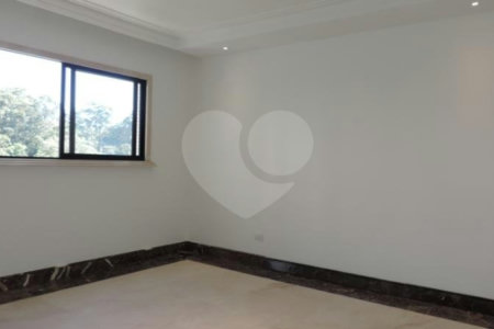 Apartamento à venda com 3 suítes em Jardim Marajoara, São Paulo, SP