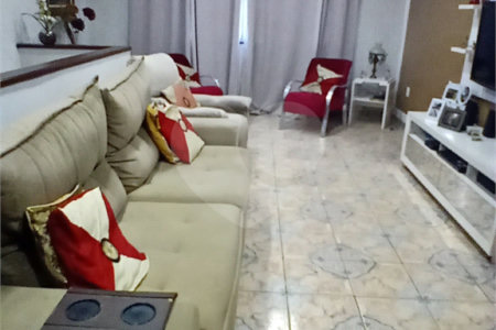 Casa à venda com 4 quartos, sendo 1 suíte, em Campo Grande, Rio de Janeiro, RJ