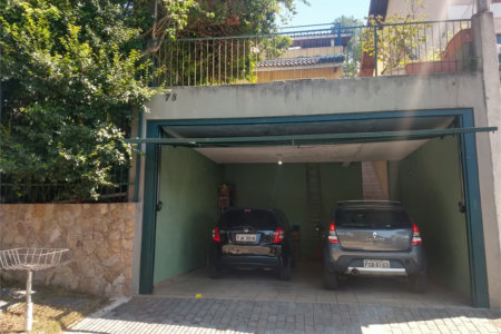 Sobrado à venda com 4 quartos, sendo 1 suíte,  em Parque dos Príncipes, São Paulo, SP