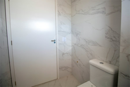 Apartamento à venda com 3 quartos, sendo 1 suíte,  em Jardim Flórida, São Roque, SP