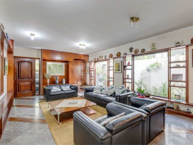 Casa à venda com 4 suítes no condomínio Granja do Morumbi, São Paulo - SP