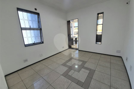 Sobrado à venda ou para alugar com 1 quarto em Saúde, São Paulo, SP
