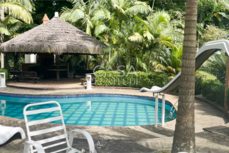 Casa à venda com 23 quartos, sendo 8 suítes,  em Taiaçupeba, Mogi das Cruzes, SP