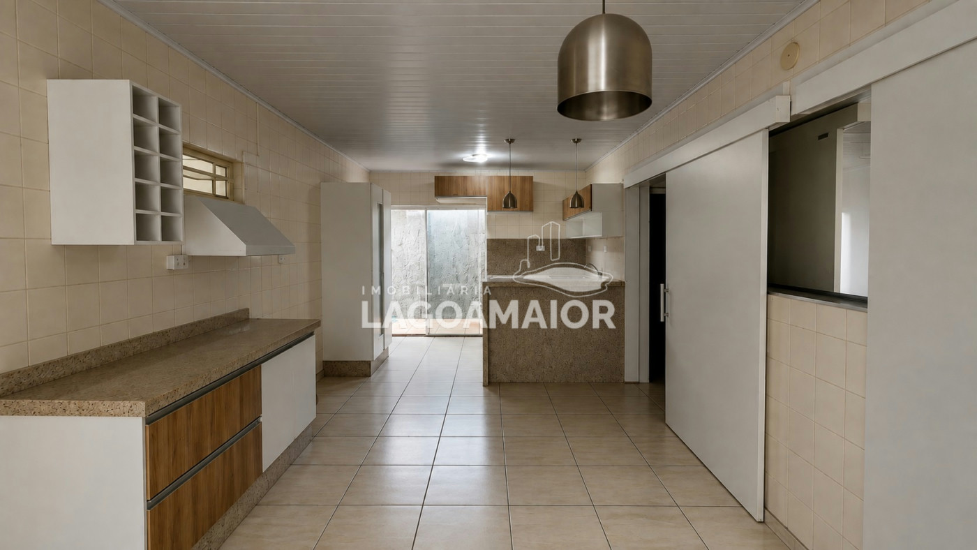 Casa à venda com 4 quartos no Centro, Três Lagoas, MS