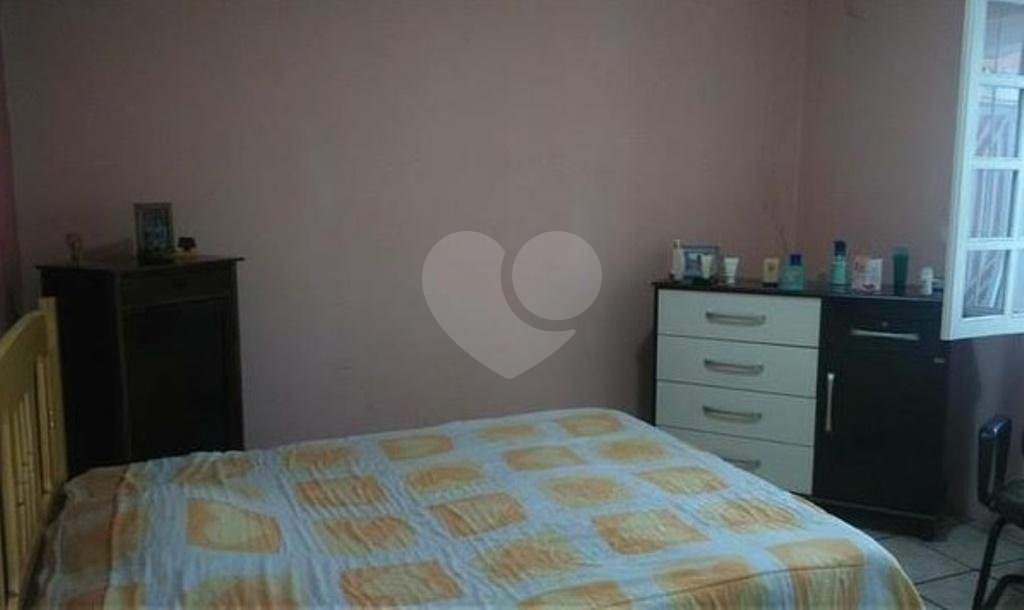 Casa Térrea à venda com 3 quartos em Chora Menino, São Paulo, SP