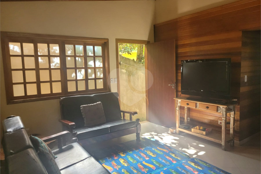 Sítio à venda com 6 quartos, sendo 3 suítes, em Serra da Cantareira, Mairiporã, SP